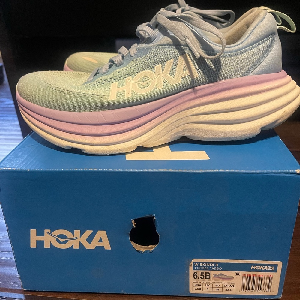 SOLD - Hoka Bondi 8 Running Shoes